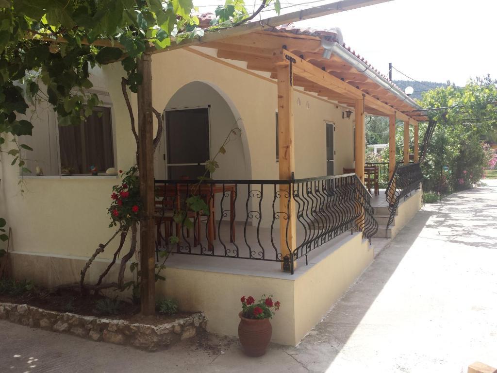 Studios Dimitraki Skala Rachoni  الغرفة الصورة